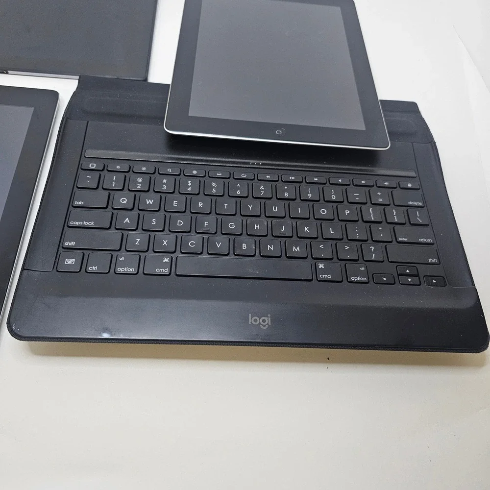 Lot Apple iPad 2 A1395 iPad 3 A1403 16GB Sony Xperia Keyboard Parts Only